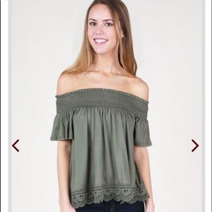 Altar’d State “on the deck cold shoulder top”